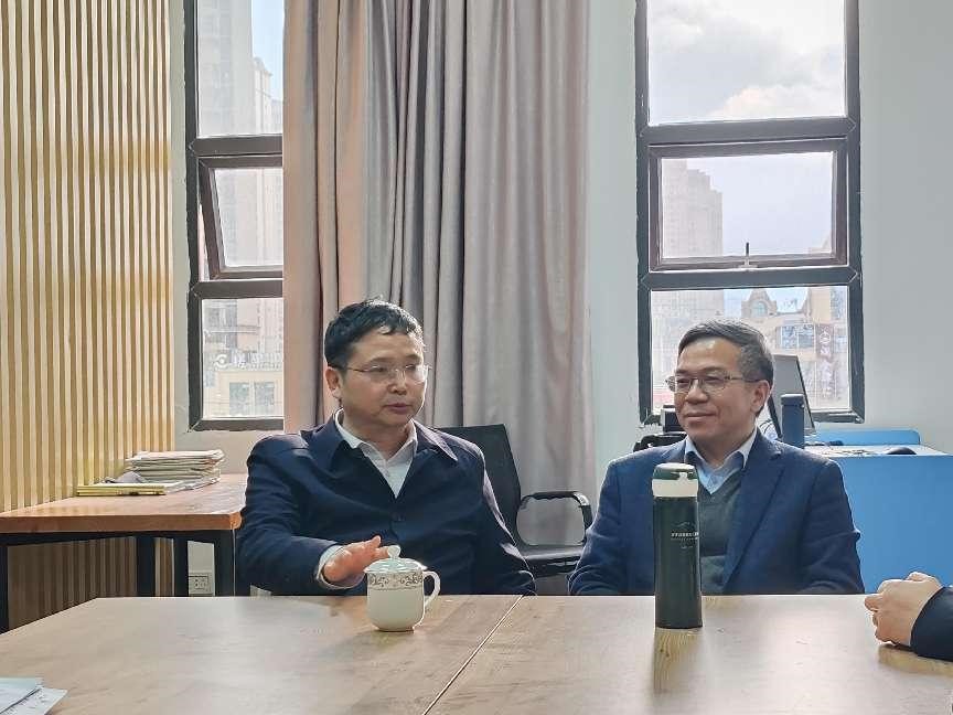 西南大学文旭教授莅临我院指导工作-四川文理学院基础外语实验教学示范中心