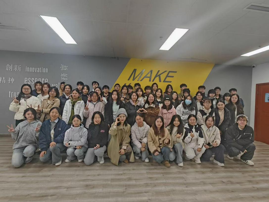 翻译专业2024级学生赴语言桥信息技术有限公司专业见习