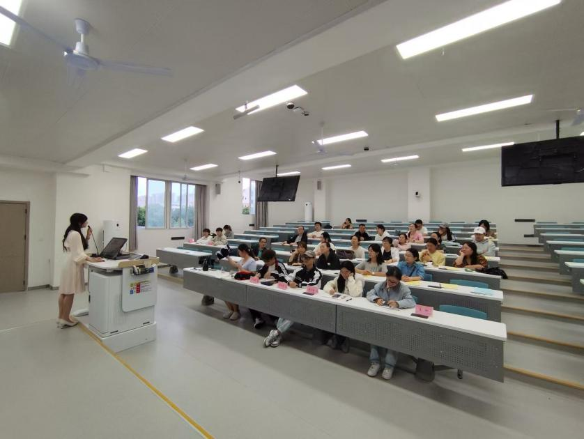 以译砺能，以展促学，尽显口译风采——学院口译团队展示活动顺利举办