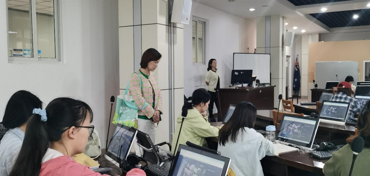 督导抓落实 聚力启新程: 外国语学院开展课堂教学督导检查